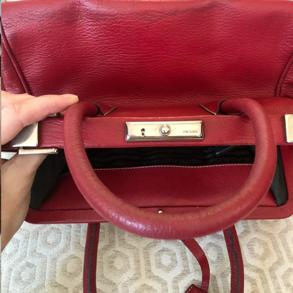 Prada leather red handbag/satchel - Picture 2 of 4
